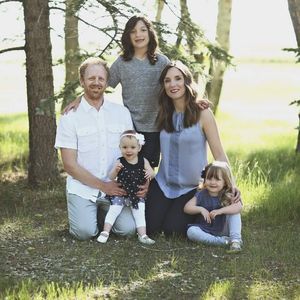 Meet your Posher, Ebony